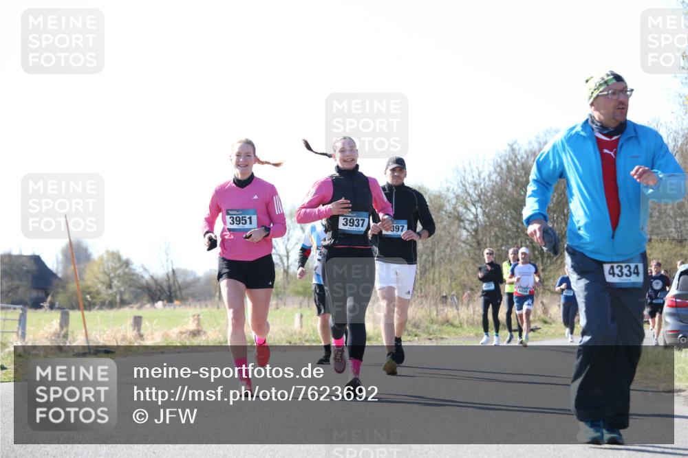 06.04.2025 - 44. Internationalen Wilhelmsburger Insellauf Jannik Wohlers http://msf.ph/oto/7623692 06.04.2025 10:29:57 Laufen 3951, 3937, 397, 881, 4466, 4334 meine-sportfotos.de