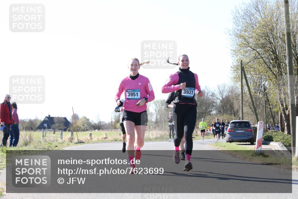 06.04.2025 - 44. Internationalen Wilhelmsburger Insellauf Jannik Wohlers http://msf.ph/oto/7623699 06.04.2025 10:29:59 Laufen 3951, 3937, 4321 meine-sportfotos.de