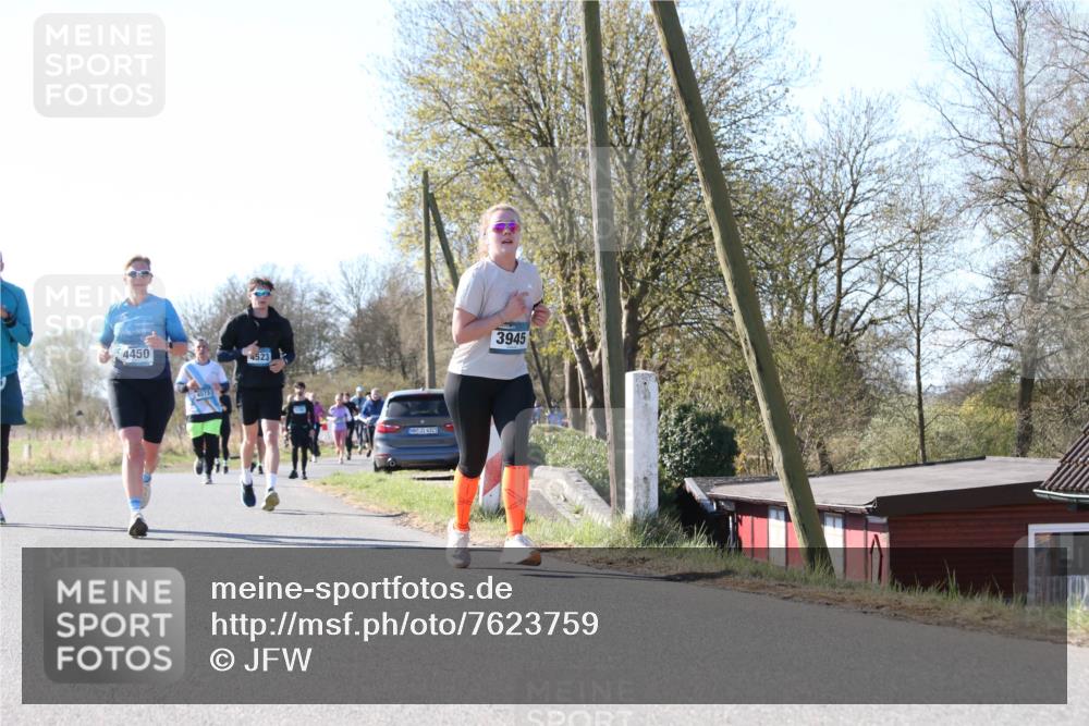 06.04.2025 - 44. Internationalen Wilhelmsburger Insellauf Jannik Wohlers http://msf.ph/oto/7623759 06.04.2025 10:30:22 Laufen 4450, 4573, 4523, 3945 meine-sportfotos.de