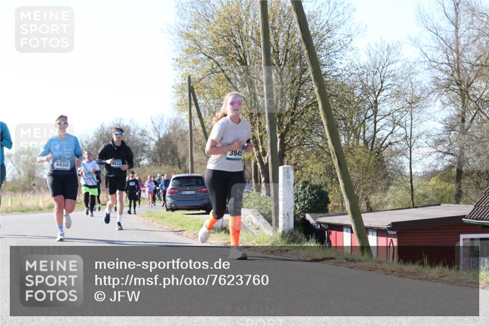 06.04.2025 - 44. Internationalen Wilhelmsburger Insellauf Jannik Wohlers http://msf.ph/oto/7623760 06.04.2025 10:30:22 Laufen 4450, 4573, 4523, 31, 4323, 3945 meine-sportfotos.de