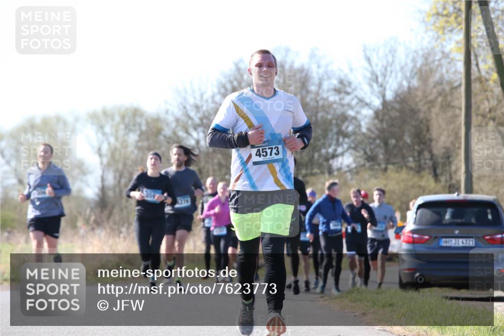 06.04.2025 - 44. Internationalen Wilhelmsburger Insellauf Jannik Wohlers http://msf.ph/oto/7623773 06.04.2025 10:30:26 Laufen 4573 meine-sportfotos.de
