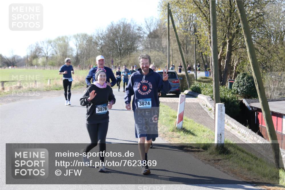 06.04.2025 - 44. Internationalen Wilhelmsburger Insellauf Jannik Wohlers http://msf.ph/oto/7623869 06.04.2025 10:31:25 Laufen 3876, 3874 meine-sportfotos.de