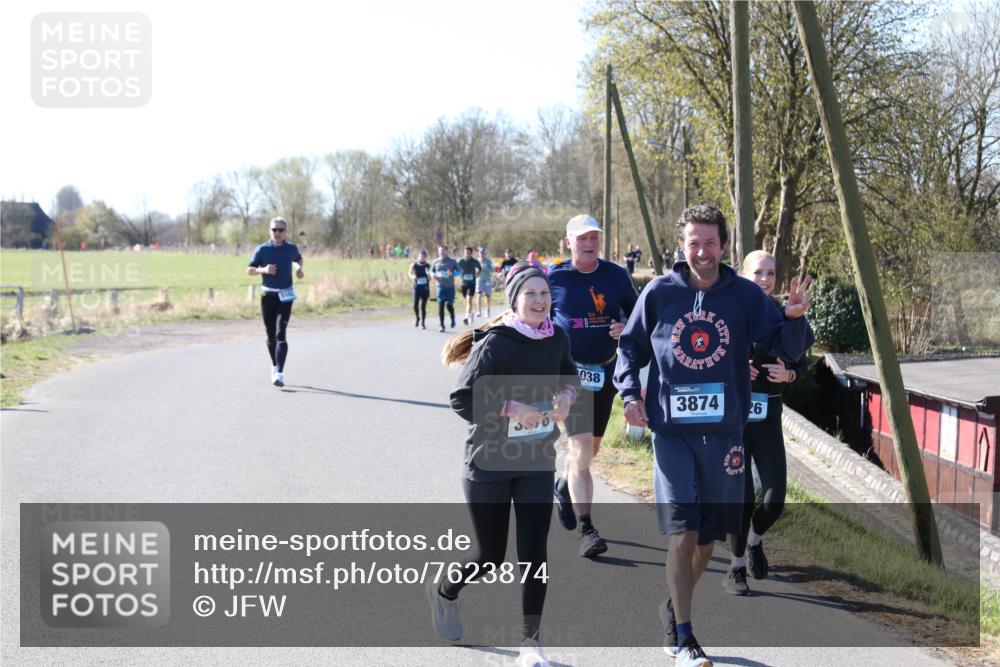 06.04.2025 - 44. Internationalen Wilhelmsburger Insellauf Jannik Wohlers http://msf.ph/oto/7623874 06.04.2025 10:31:27 Laufen 038, 3874, 26 meine-sportfotos.de