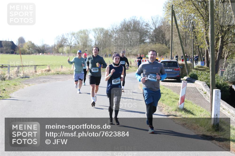 06.04.2025 - 44. Internationalen Wilhelmsburger Insellauf Jannik Wohlers http://msf.ph/oto/7623884 06.04.2025 10:31:37 Laufen 4090, 3922, 4544, 4542, 31, 4323 meine-sportfotos.de