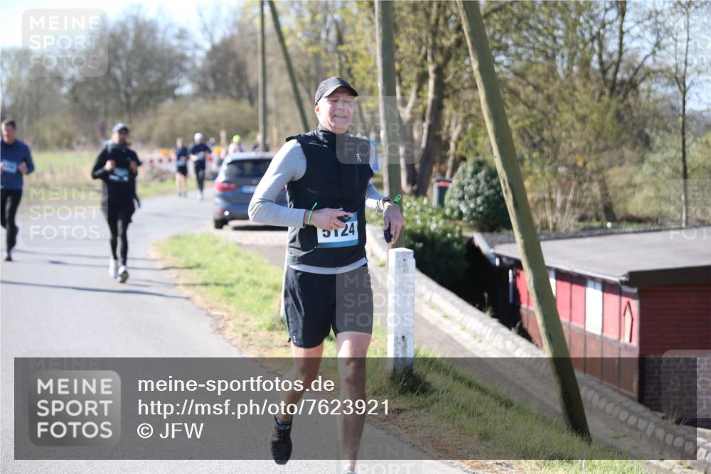 06.04.2025 - 44. Internationalen Wilhelmsburger Insellauf Jannik Wohlers http://msf.ph/oto/7623921 06.04.2025 10:32:02 Laufen 5124 meine-sportfotos.de
