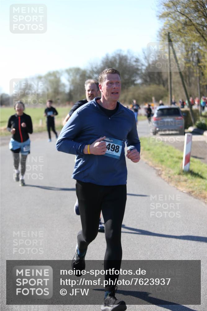 06.04.2025 - 44. Internationalen Wilhelmsburger Insellauf Jannik Wohlers http://msf.ph/oto/7623937 06.04.2025 10:32:09 Laufen 498 meine-sportfotos.de
