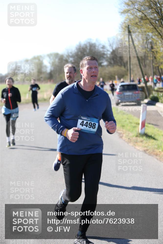 06.04.2025 - 44. Internationalen Wilhelmsburger Insellauf Jannik Wohlers http://msf.ph/oto/7623938 06.04.2025 10:32:09 Laufen 4498 meine-sportfotos.de