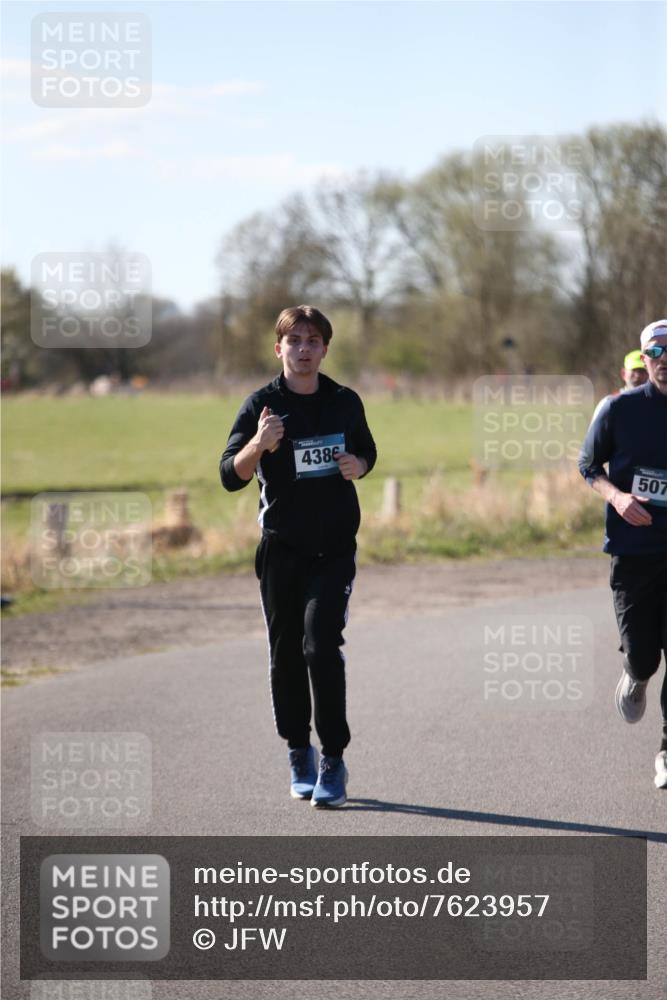 06.04.2025 - 44. Internationalen Wilhelmsburger Insellauf Jannik Wohlers http://msf.ph/oto/7623957 06.04.2025 10:32:14 Laufen 4386, 507 meine-sportfotos.de