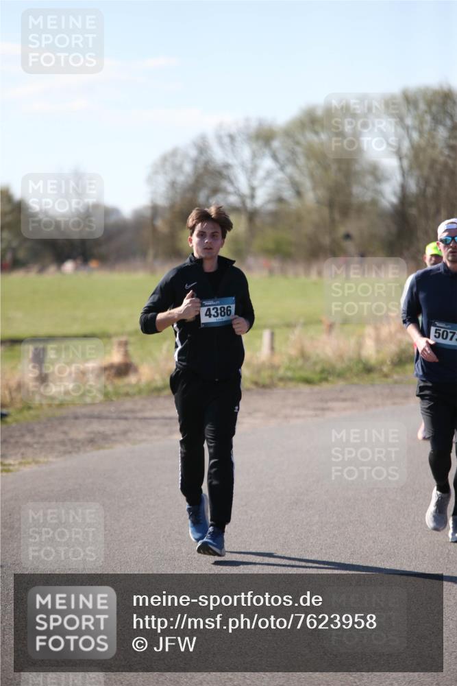 06.04.2025 - 44. Internationalen Wilhelmsburger Insellauf Jannik Wohlers http://msf.ph/oto/7623958 06.04.2025 10:32:14 Laufen 4386, 507 meine-sportfotos.de