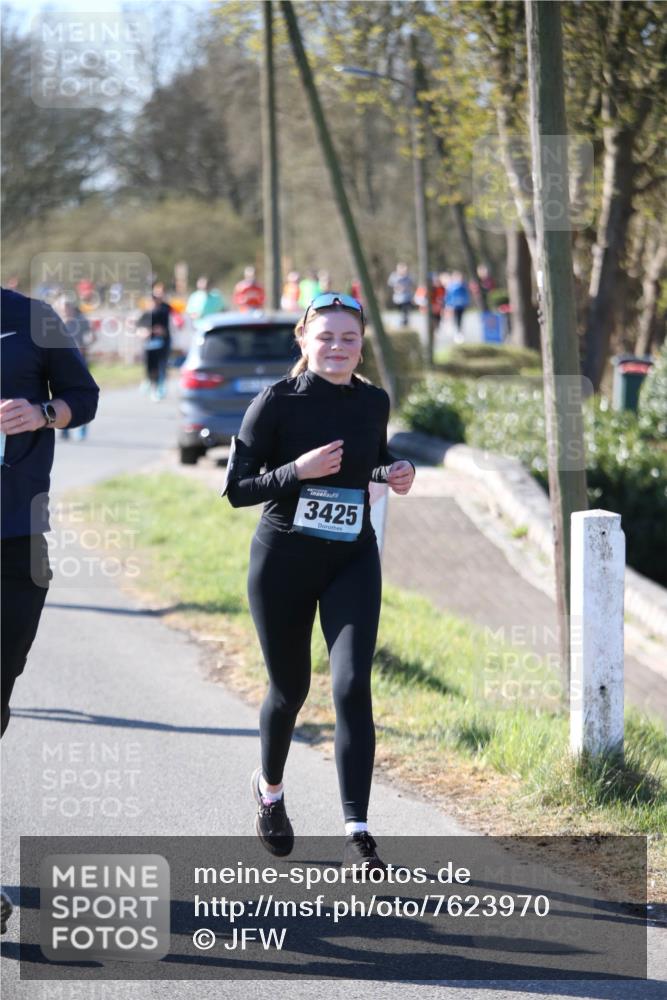 06.04.2025 - 44. Internationalen Wilhelmsburger Insellauf Jannik Wohlers http://msf.ph/oto/7623970 06.04.2025 10:32:17 Laufen 3425 meine-sportfotos.de