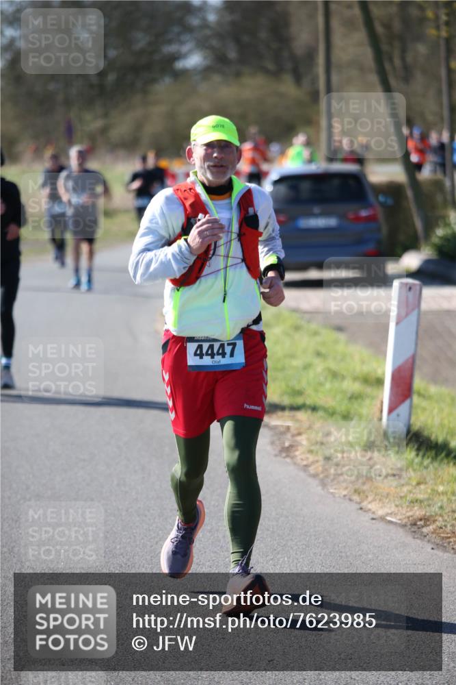 06.04.2025 - 44. Internationalen Wilhelmsburger Insellauf Jannik Wohlers http://msf.ph/oto/7623985 06.04.2025 10:32:21 Laufen 4447 meine-sportfotos.de
