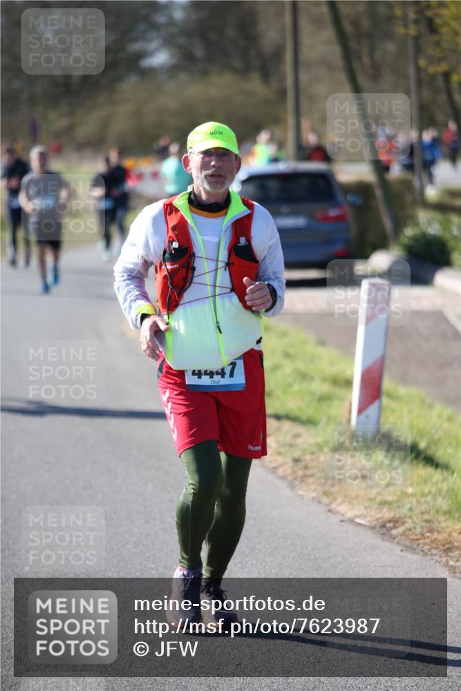 06.04.2025 - 44. Internationalen Wilhelmsburger Insellauf Jannik Wohlers http://msf.ph/oto/7623987 06.04.2025 10:32:21 Laufen 4447 meine-sportfotos.de