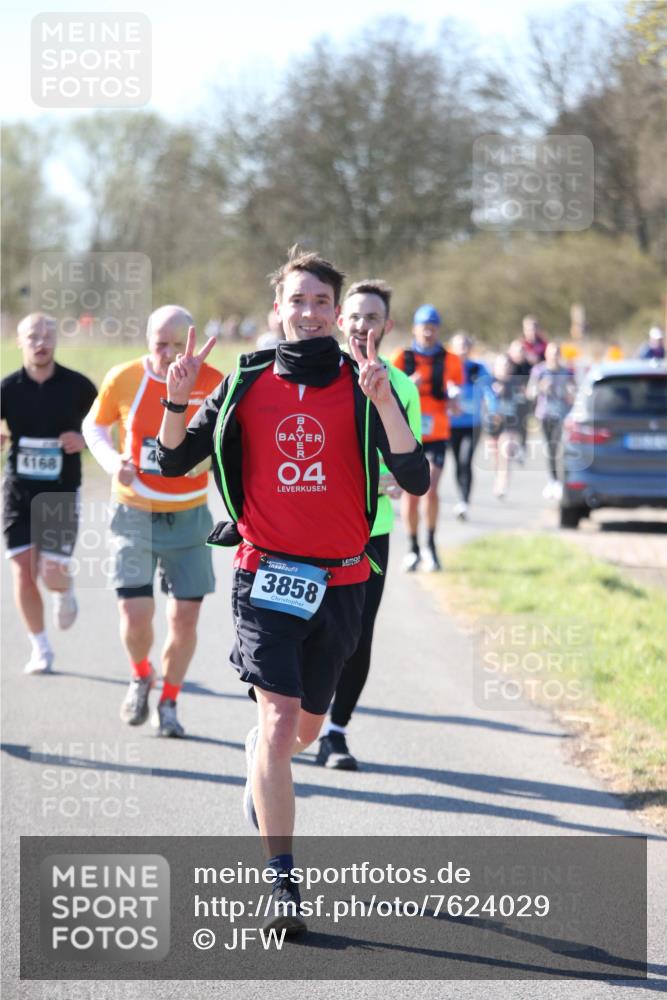 06.04.2025 - 44. Internationalen Wilhelmsburger Insellauf Jannik Wohlers http://msf.ph/oto/7624029 06.04.2025 10:32:40 Laufen 4168, 04, 3858 meine-sportfotos.de