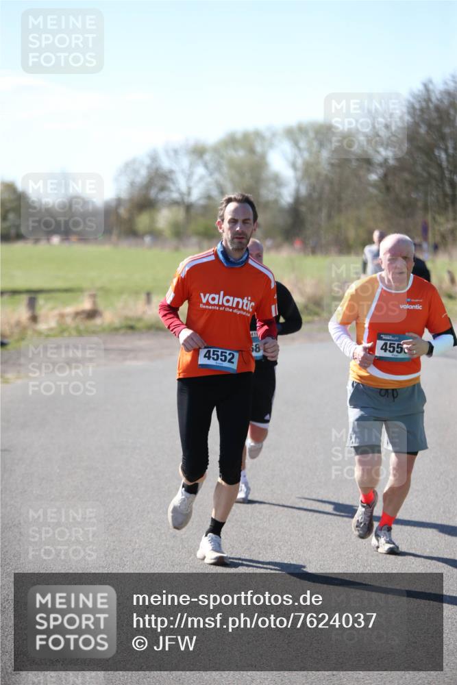 06.04.2025 - 44. Internationalen Wilhelmsburger Insellauf Jannik Wohlers http://msf.ph/oto/7624037 06.04.2025 10:32:41 Laufen 4552, 416, 58, 455 meine-sportfotos.de