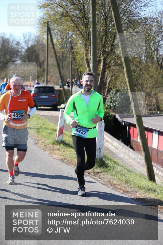 06.04.2025 - 44. Internationalen Wilhelmsburger Insellauf Jannik Wohlers http://msf.ph/oto/7624039 06.04.2025 10:32:42 Laufen 4550, 4427 meine-sportfotos.de
