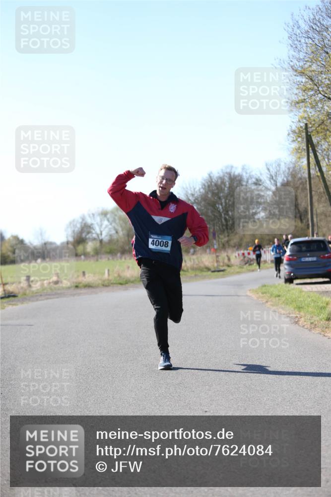 06.04.2025 - 44. Internationalen Wilhelmsburger Insellauf Jannik Wohlers http://msf.ph/oto/7624084 06.04.2025 10:32:56 Laufen 4008 meine-sportfotos.de