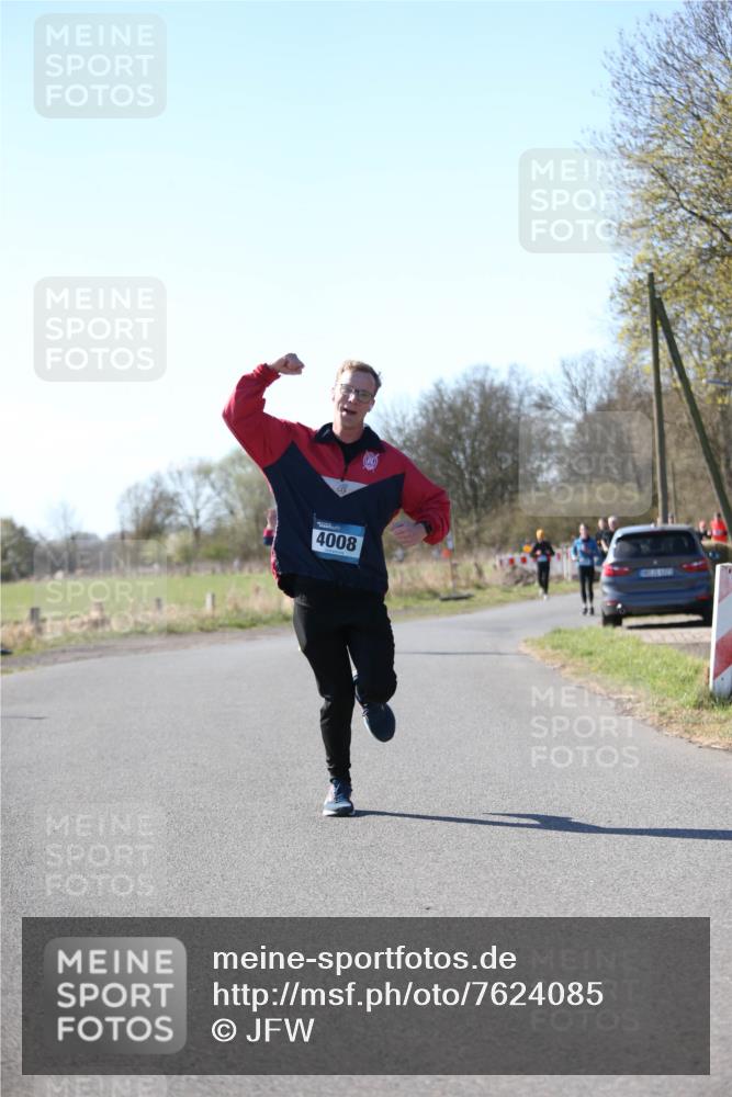 06.04.2025 - 44. Internationalen Wilhelmsburger Insellauf Jannik Wohlers http://msf.ph/oto/7624085 06.04.2025 10:32:56 Laufen 4008 meine-sportfotos.de