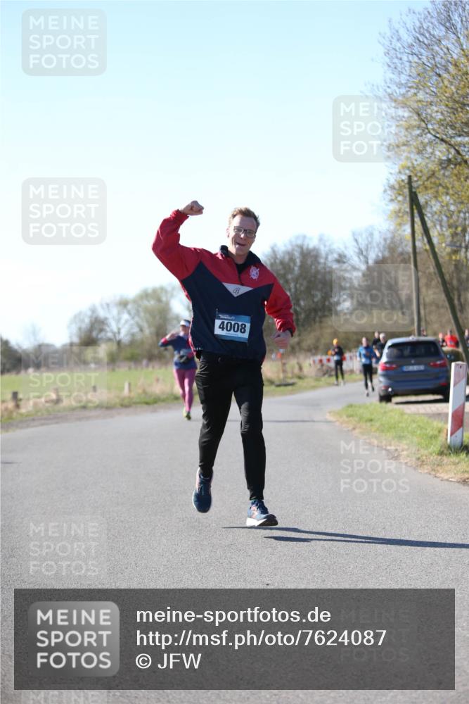 06.04.2025 - 44. Internationalen Wilhelmsburger Insellauf Jannik Wohlers http://msf.ph/oto/7624087 06.04.2025 10:32:56 Laufen 4008 meine-sportfotos.de