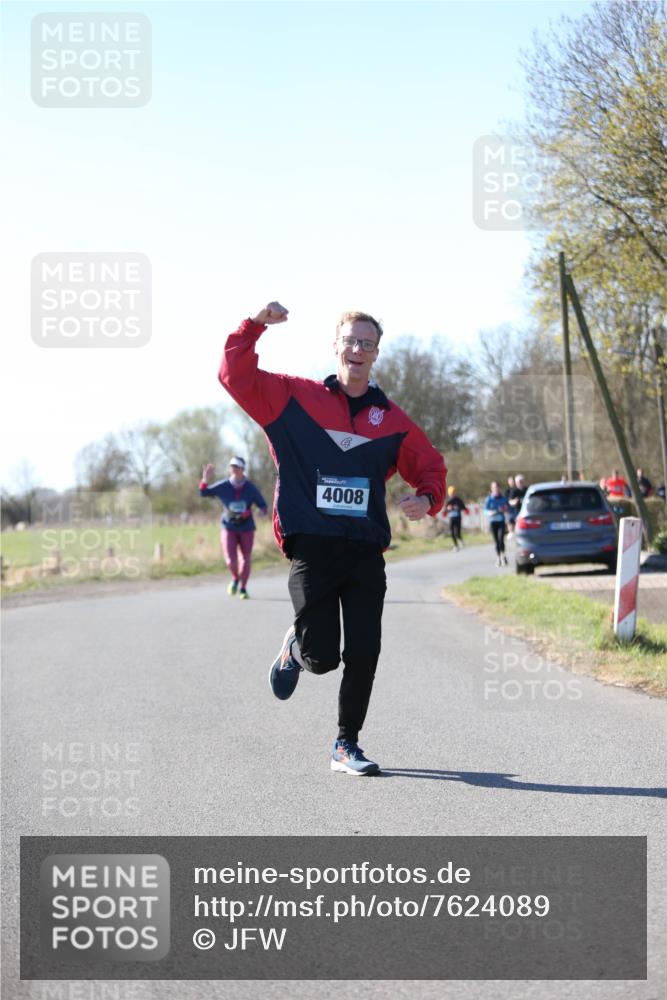 06.04.2025 - 44. Internationalen Wilhelmsburger Insellauf Jannik Wohlers http://msf.ph/oto/7624089 06.04.2025 10:32:56 Laufen 3, 4008 meine-sportfotos.de