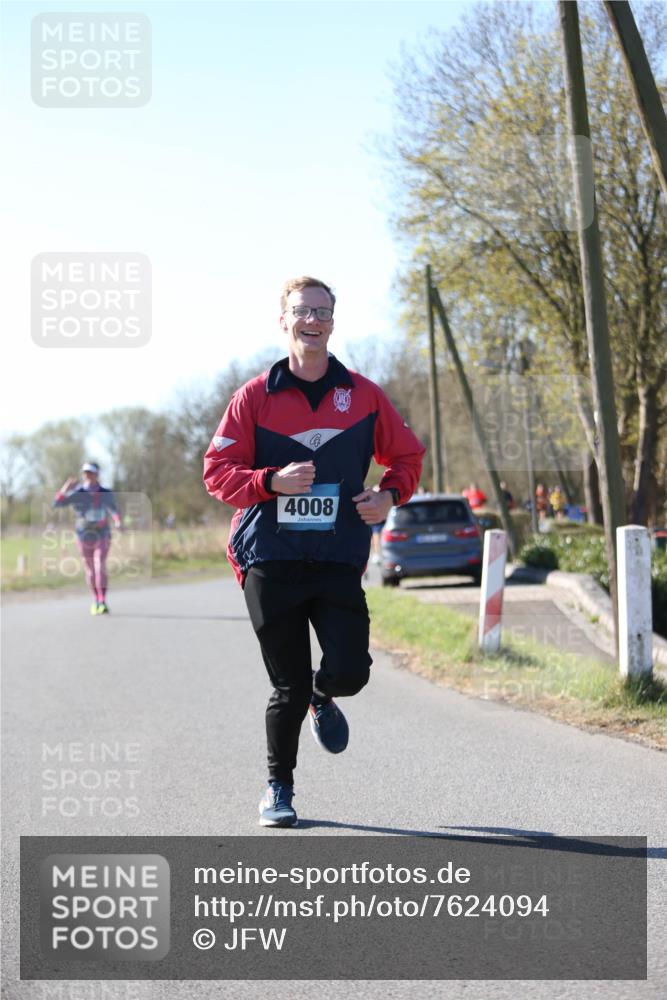 06.04.2025 - 44. Internationalen Wilhelmsburger Insellauf Jannik Wohlers http://msf.ph/oto/7624094 06.04.2025 10:32:56 Laufen 4008 meine-sportfotos.de