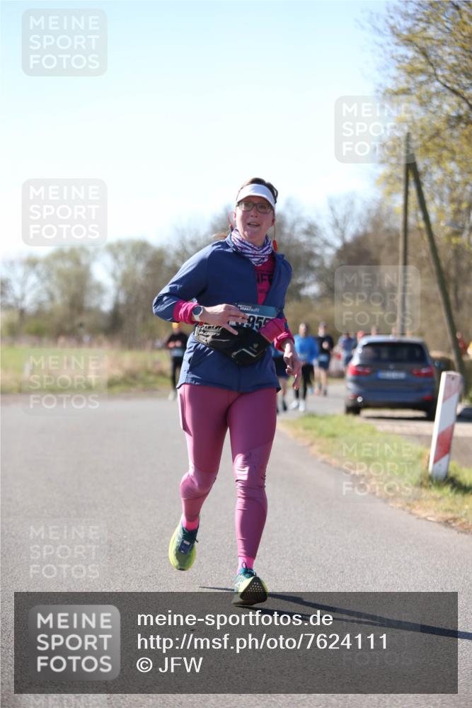 06.04.2025 - 44. Internationalen Wilhelmsburger Insellauf Jannik Wohlers http://msf.ph/oto/7624111 06.04.2025 10:33:03 Laufen  meine-sportfotos.de
