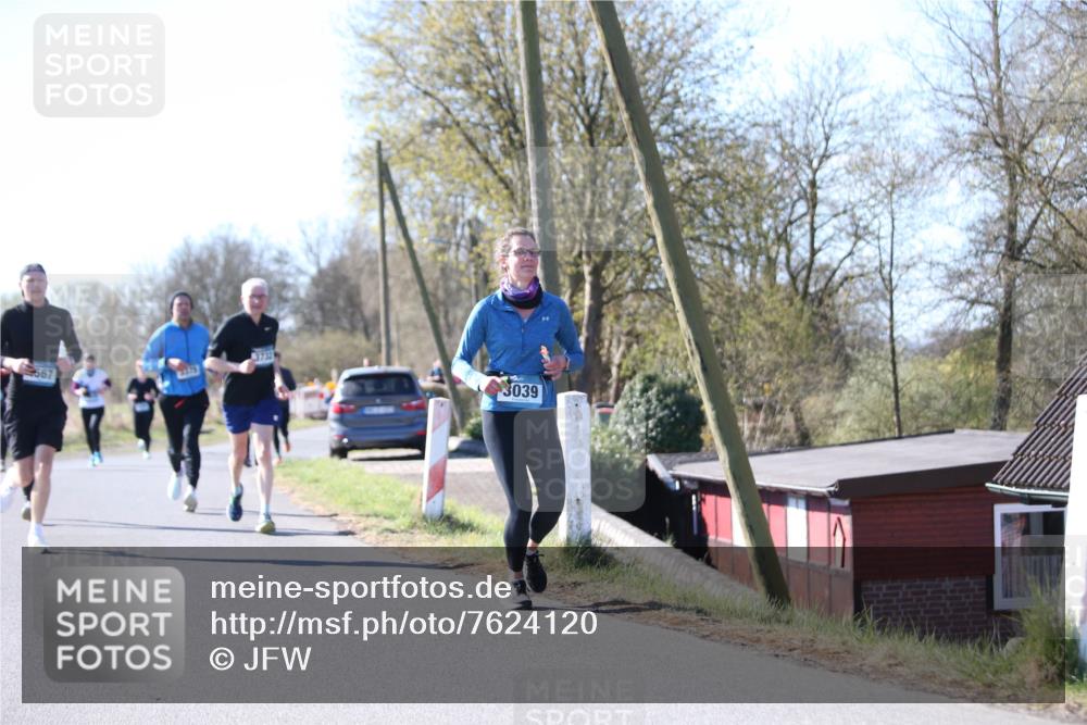 06.04.2025 - 44. Internationalen Wilhelmsburger Insellauf Jannik Wohlers http://msf.ph/oto/7624120 06.04.2025 10:33:11 Laufen 567, 3732, 3039 meine-sportfotos.de