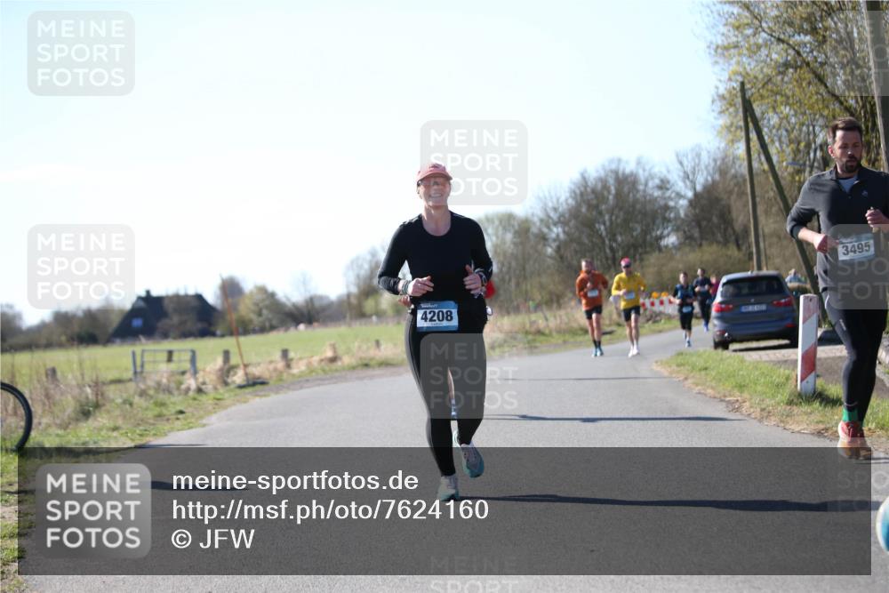 06.04.2025 - 44. Internationalen Wilhelmsburger Insellauf Jannik Wohlers http://msf.ph/oto/7624160 06.04.2025 10:33:21 Laufen 4208, 3495 meine-sportfotos.de