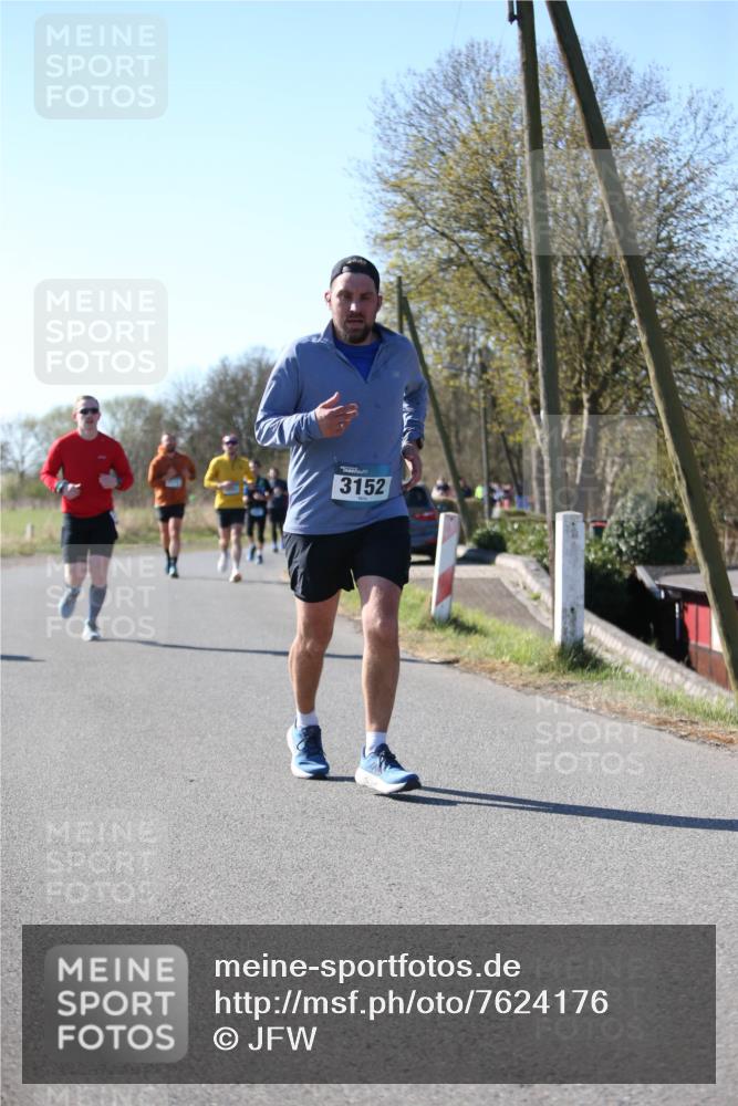 06.04.2025 - 44. Internationalen Wilhelmsburger Insellauf Jannik Wohlers http://msf.ph/oto/7624176 06.04.2025 10:33:25 Laufen 3152 meine-sportfotos.de