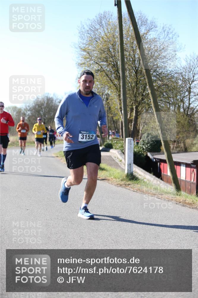 06.04.2025 - 44. Internationalen Wilhelmsburger Insellauf Jannik Wohlers http://msf.ph/oto/7624178 06.04.2025 10:33:25 Laufen 3152 meine-sportfotos.de