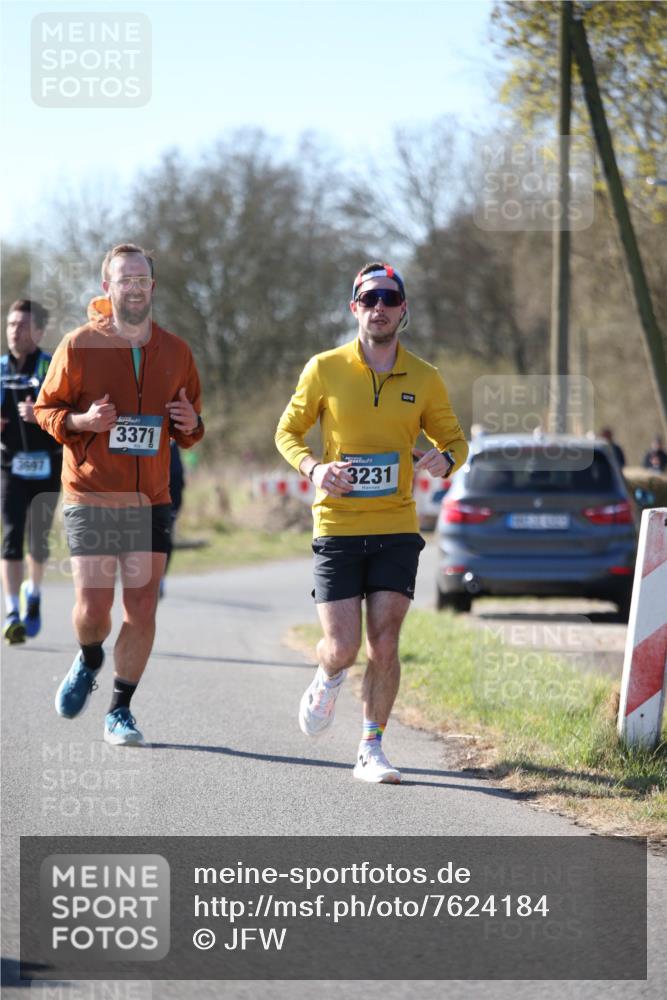 06.04.2025 - 44. Internationalen Wilhelmsburger Insellauf Jannik Wohlers http://msf.ph/oto/7624184 06.04.2025 10:33:29 Laufen 3647, 3371, 3231 meine-sportfotos.de