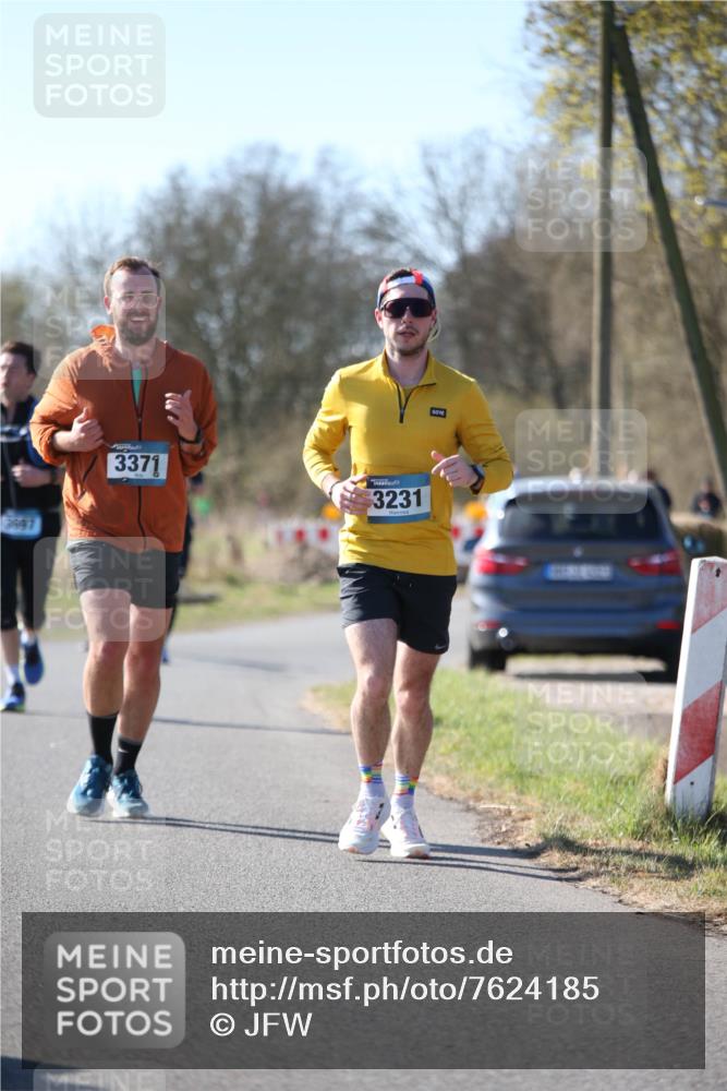 06.04.2025 - 44. Internationalen Wilhelmsburger Insellauf Jannik Wohlers http://msf.ph/oto/7624185 06.04.2025 10:33:29 Laufen 3697, 3371, 3231 meine-sportfotos.de