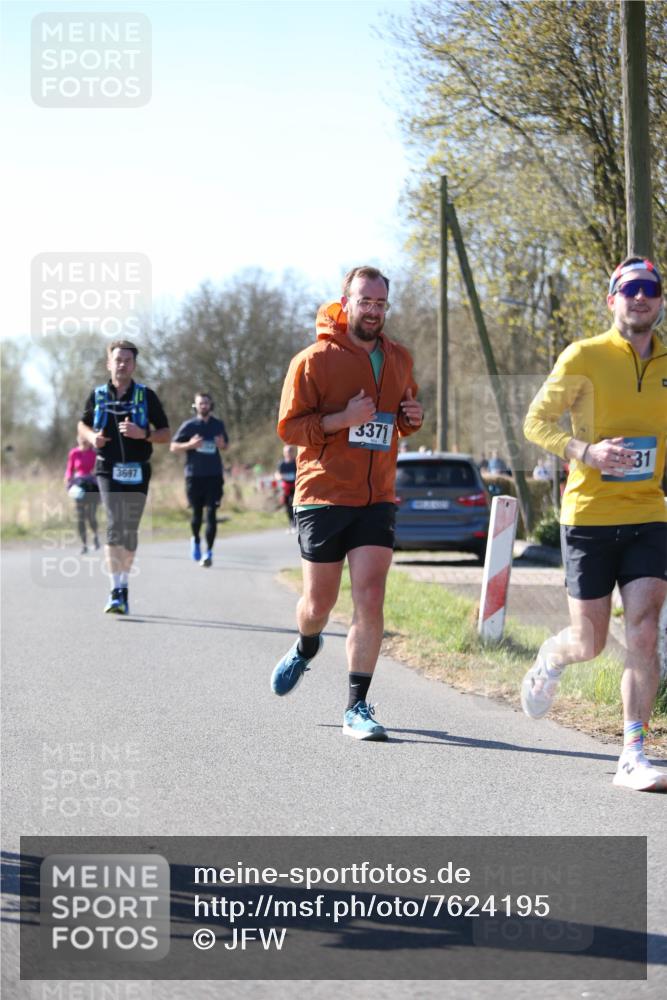 06.04.2025 - 44. Internationalen Wilhelmsburger Insellauf Jannik Wohlers http://msf.ph/oto/7624195 06.04.2025 10:33:31 Laufen 3697, 3371 meine-sportfotos.de