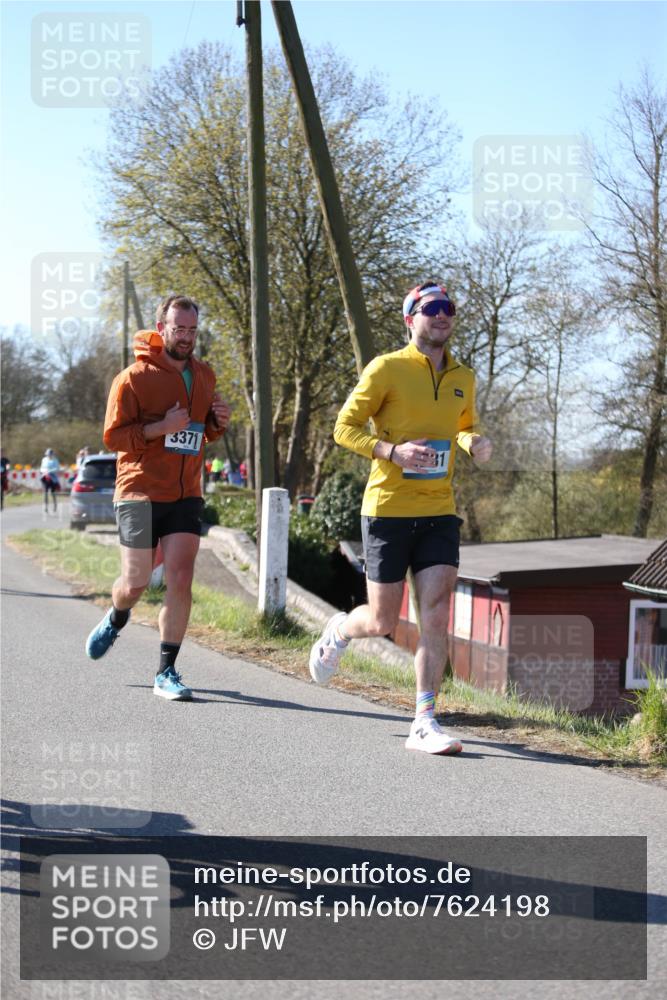 06.04.2025 - 44. Internationalen Wilhelmsburger Insellauf Jannik Wohlers http://msf.ph/oto/7624198 06.04.2025 10:33:32 Laufen 3371 meine-sportfotos.de