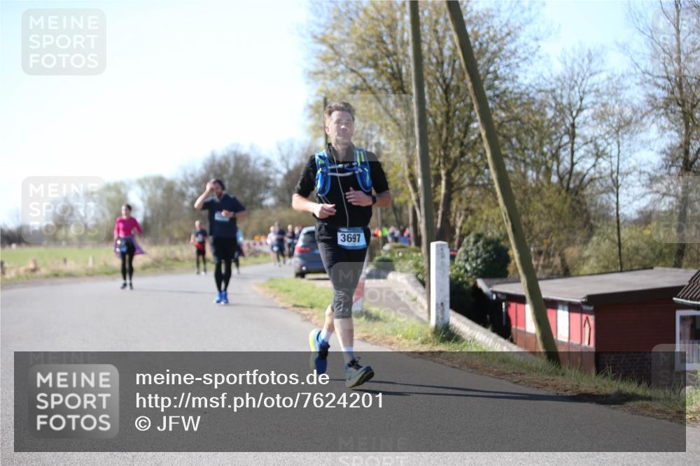 06.04.2025 - 44. Internationalen Wilhelmsburger Insellauf Jannik Wohlers http://msf.ph/oto/7624201 06.04.2025 10:33:35 Laufen 3697 meine-sportfotos.de