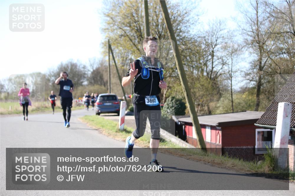 06.04.2025 - 44. Internationalen Wilhelmsburger Insellauf Jannik Wohlers http://msf.ph/oto/7624206 06.04.2025 10:33:35 Laufen 3697 meine-sportfotos.de