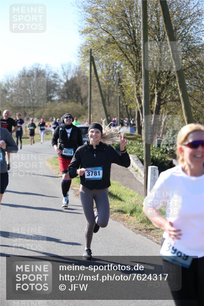 06.04.2025 - 44. Internationalen Wilhelmsburger Insellauf Jannik Wohlers http://msf.ph/oto/7624317 06.04.2025 10:34:18 Laufen 4010, 3781, 3909 meine-sportfotos.de