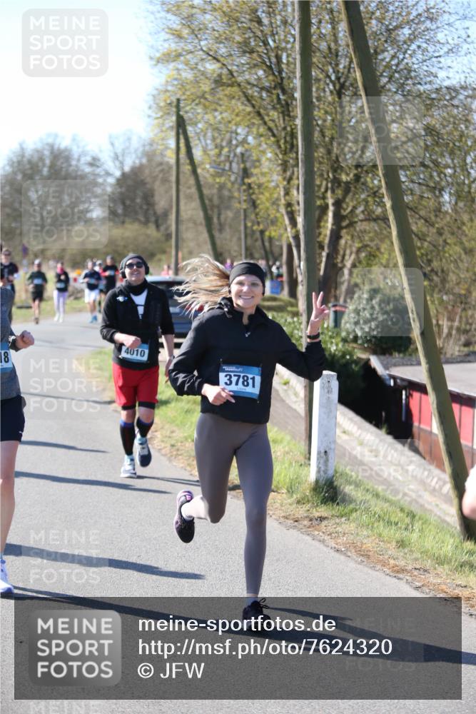 06.04.2025 - 44. Internationalen Wilhelmsburger Insellauf Jannik Wohlers http://msf.ph/oto/7624320 06.04.2025 10:34:19 Laufen 18, 4010, 3781 meine-sportfotos.de