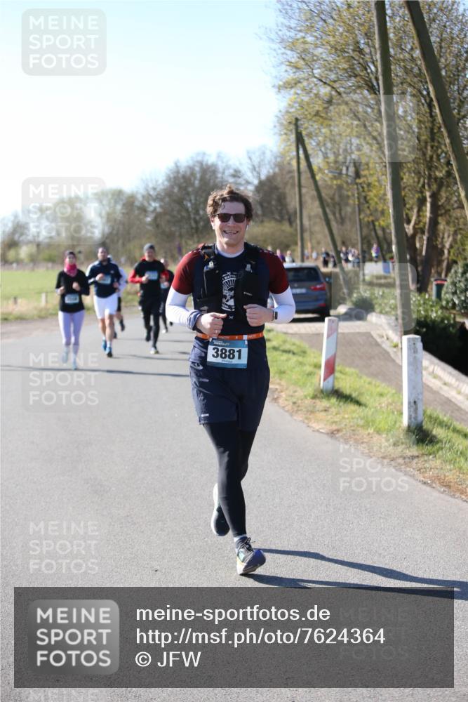 06.04.2025 - 44. Internationalen Wilhelmsburger Insellauf Jannik Wohlers http://msf.ph/oto/7624364 06.04.2025 10:34:30 Laufen 3881 meine-sportfotos.de