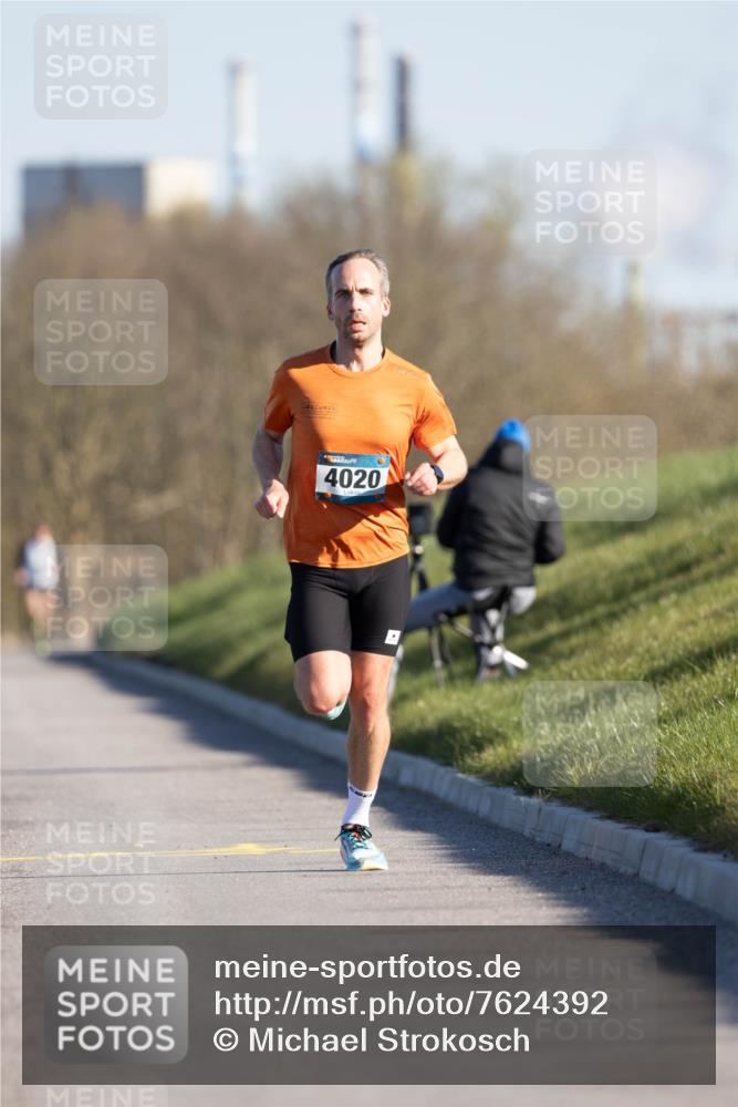06.04.2025 - 44. Internationalen Wilhelmsburger Insellauf Michael Strokosch http://msf.ph/oto/7624392 06.04.2025 09:14:16 Laufen 4020 meine-sportfotos.de