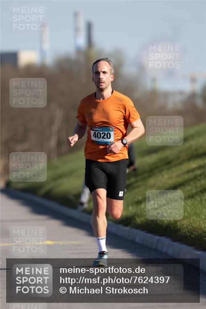 06.04.2025 - 44. Internationalen Wilhelmsburger Insellauf Michael Strokosch http://msf.ph/oto/7624397 06.04.2025 09:14:18 Laufen 4020 meine-sportfotos.de