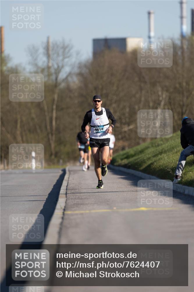 06.04.2025 - 44. Internationalen Wilhelmsburger Insellauf Michael Strokosch http://msf.ph/oto/7624407 06.04.2025 09:14:47 Laufen 4414 meine-sportfotos.de