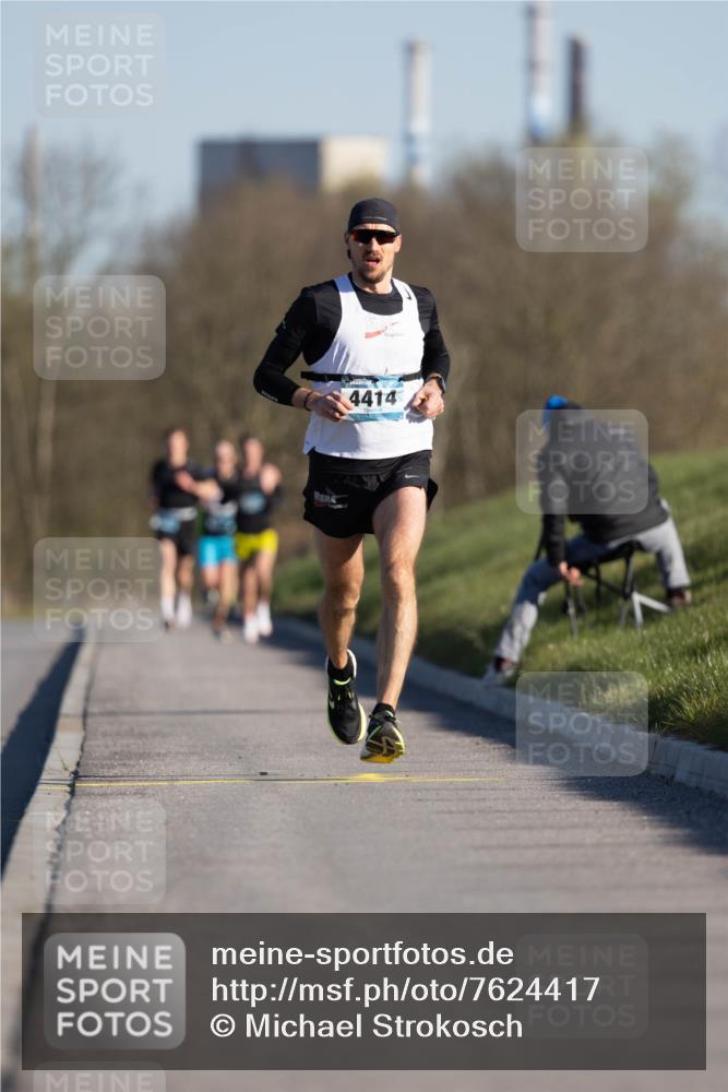 06.04.2025 - 44. Internationalen Wilhelmsburger Insellauf Michael Strokosch http://msf.ph/oto/7624417 06.04.2025 09:14:53 Laufen 4414 meine-sportfotos.de