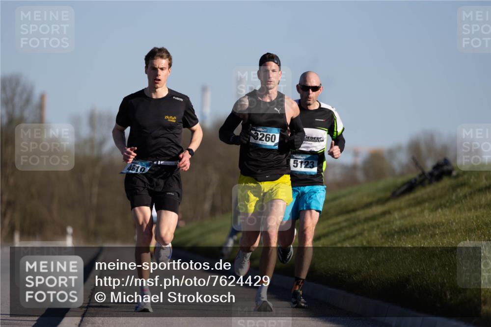 06.04.2025 - 44. Internationalen Wilhelmsburger Insellauf Michael Strokosch http://msf.ph/oto/7624429 06.04.2025 09:15:15 Laufen 4619, 3260, 5123 meine-sportfotos.de