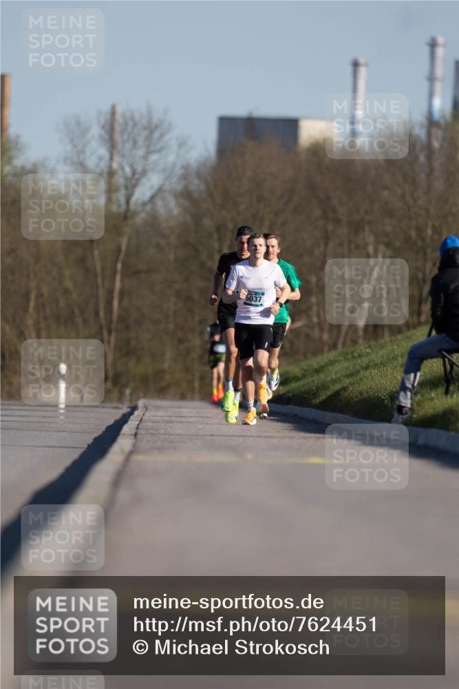 06.04.2025 - 44. Internationalen Wilhelmsburger Insellauf Michael Strokosch http://msf.ph/oto/7624451 06.04.2025 09:15:39 Laufen 5037 meine-sportfotos.de