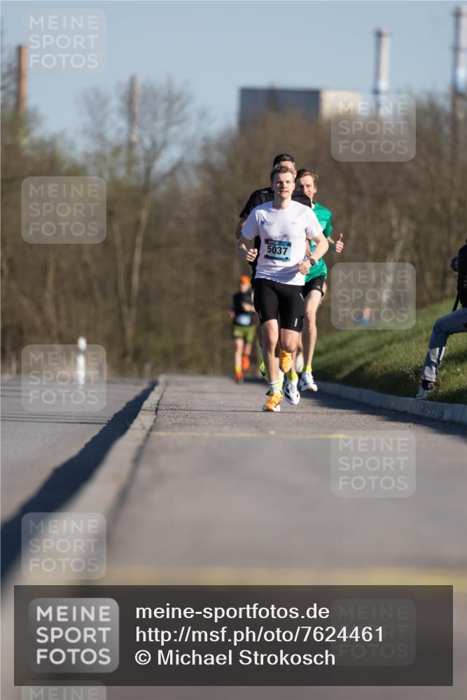 06.04.2025 - 44. Internationalen Wilhelmsburger Insellauf Michael Strokosch http://msf.ph/oto/7624461 06.04.2025 09:15:43 Laufen 5037 meine-sportfotos.de