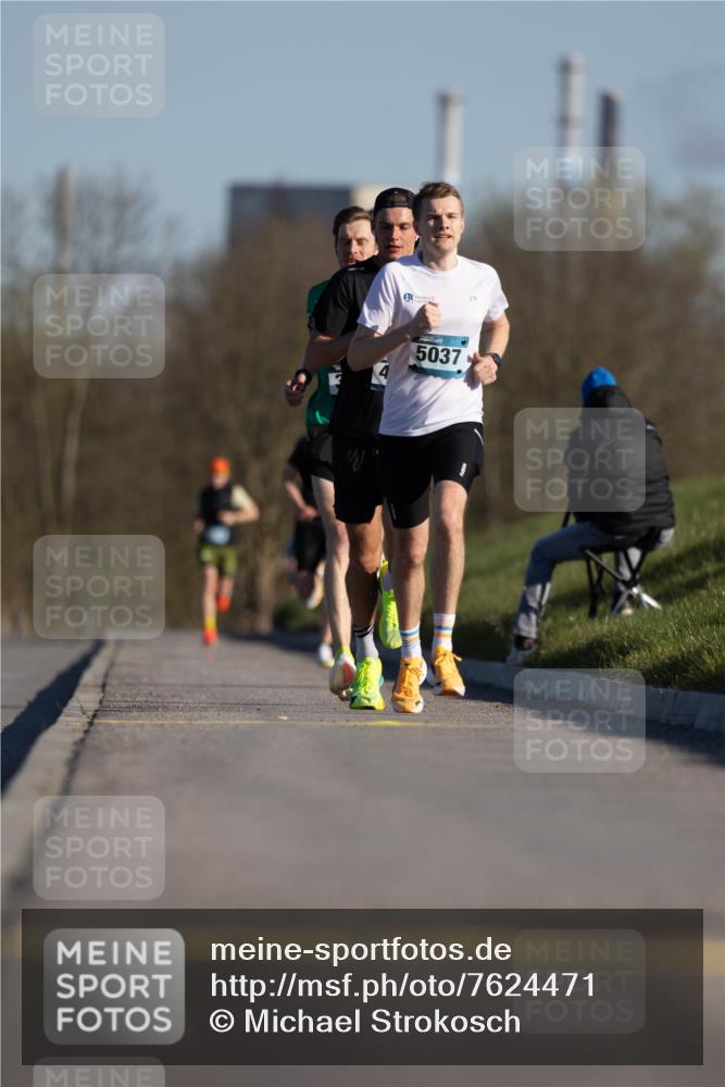 06.04.2025 - 44. Internationalen Wilhelmsburger Insellauf Michael Strokosch http://msf.ph/oto/7624471 06.04.2025 09:15:47 Laufen 5037 meine-sportfotos.de