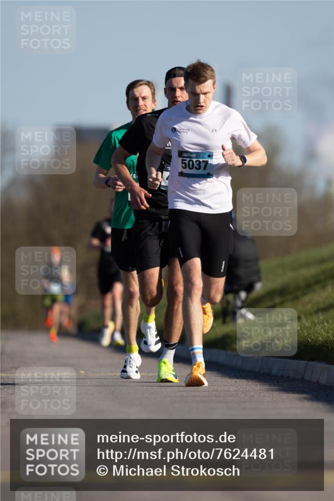 06.04.2025 - 44. Internationalen Wilhelmsburger Insellauf Michael Strokosch http://msf.ph/oto/7624481 06.04.2025 09:15:50 Laufen 5037 meine-sportfotos.de