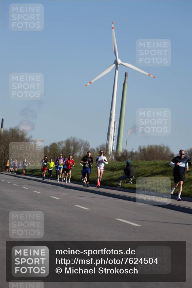 06.04.2025 - 44. Internationalen Wilhelmsburger Insellauf Michael Strokosch http://msf.ph/oto/7624504 06.04.2025 09:18:04 Laufen 4548 meine-sportfotos.de