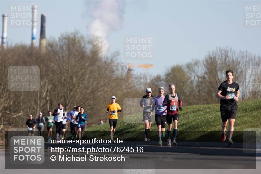 06.04.2025 - 44. Internationalen Wilhelmsburger Insellauf Michael Strokosch http://msf.ph/oto/7624516 06.04.2025 09:18:20 Laufen 3994, 4265 meine-sportfotos.de