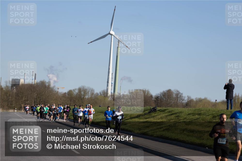 06.04.2025 - 44. Internationalen Wilhelmsburger Insellauf Michael Strokosch http://msf.ph/oto/7624544 06.04.2025 09:24:31 Laufen 178, 4400, 403 meine-sportfotos.de